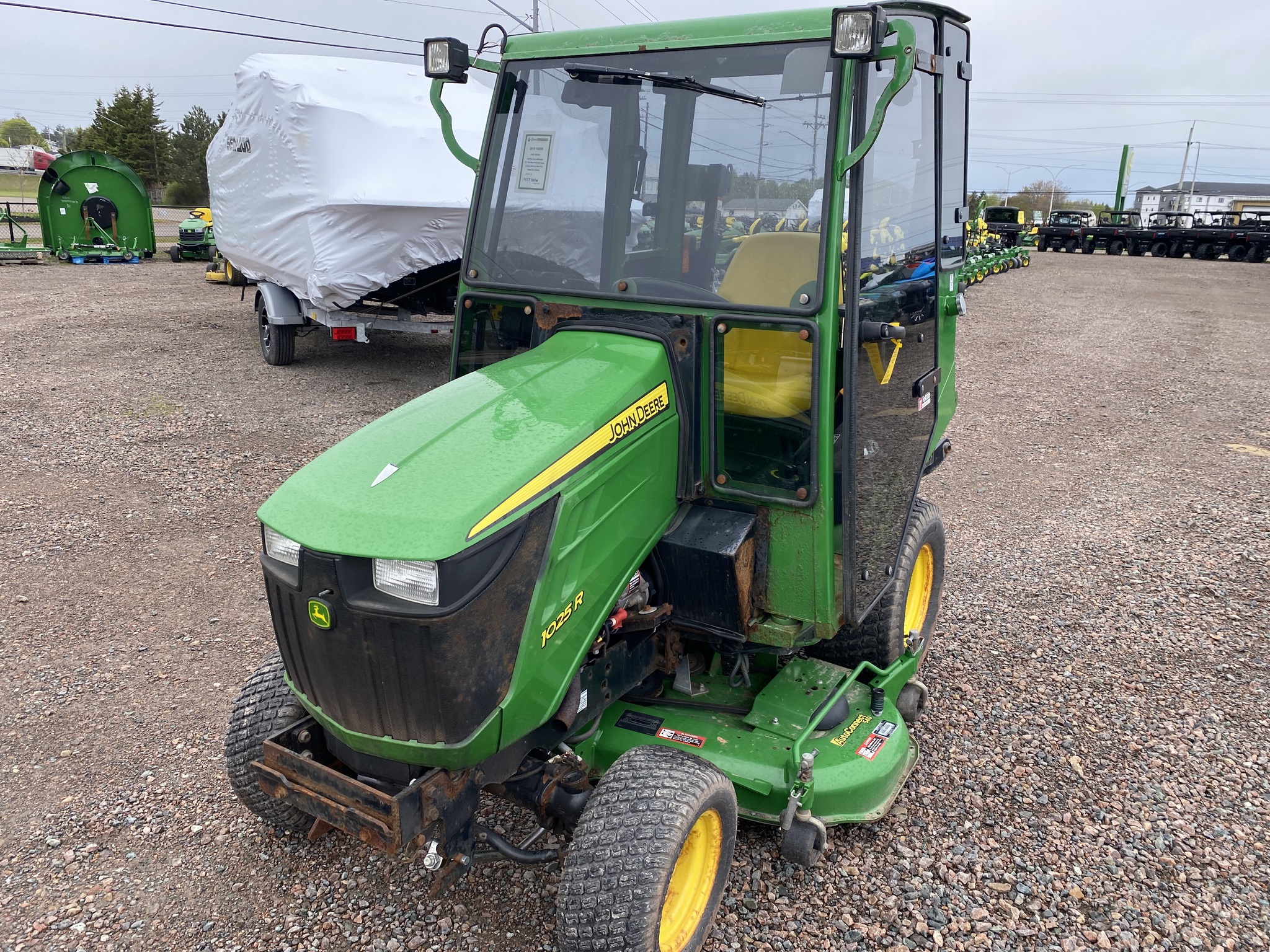 2015 John Deere 1025R Image 1