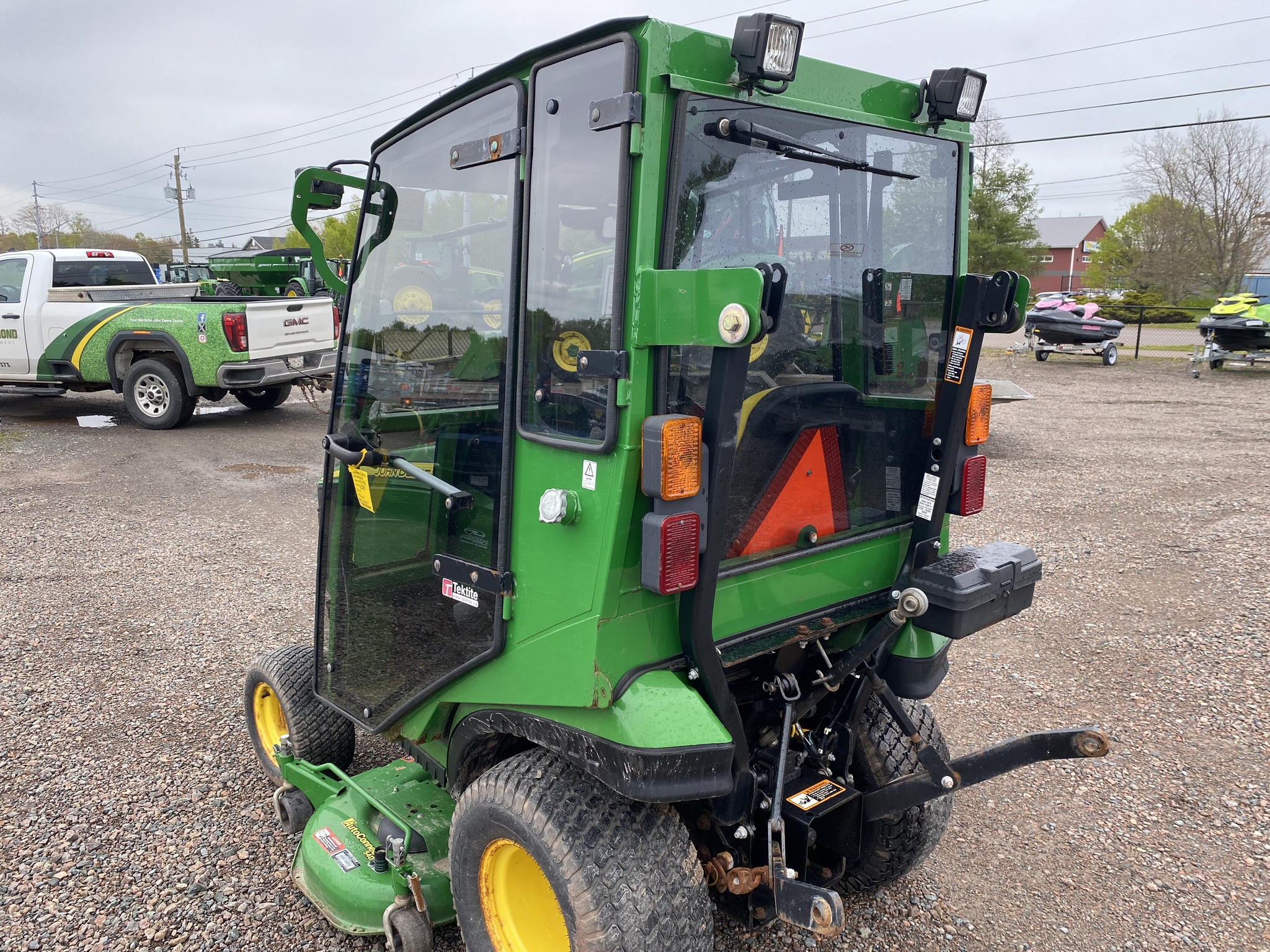2015 John Deere 1025R Image 18