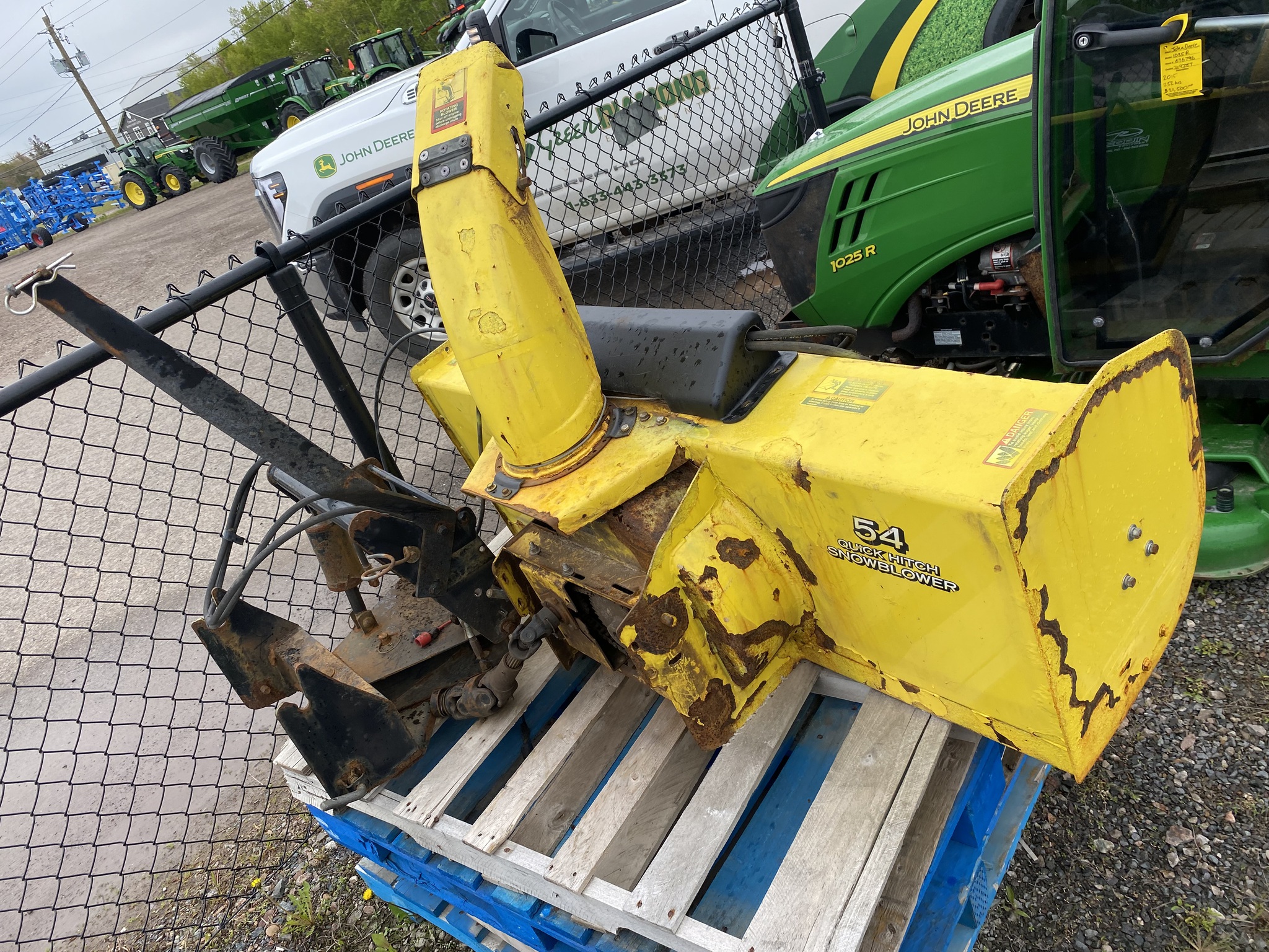 2015 John Deere 1025R Image 7
