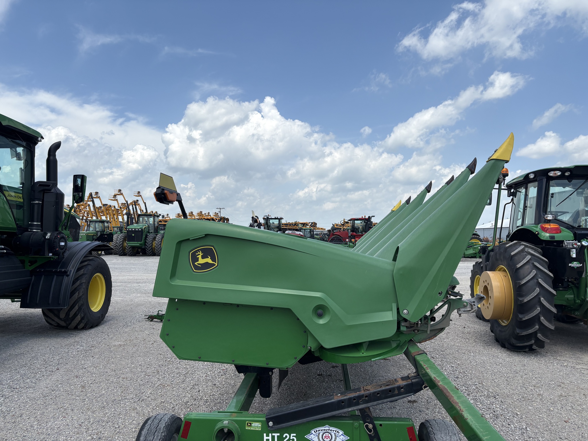 2021 John Deere C6R Image 4
