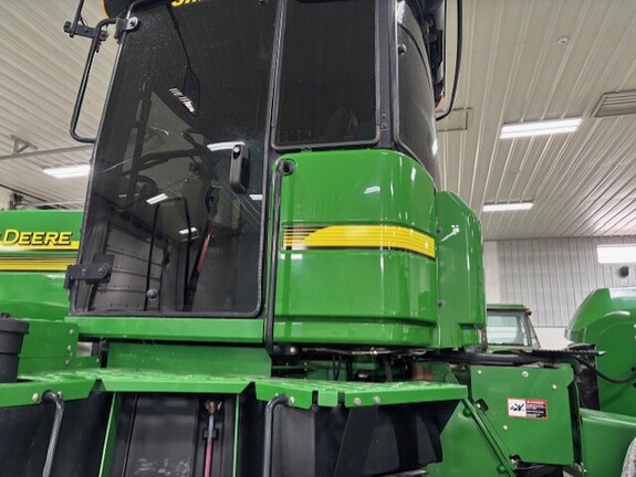 2007 John-Deere 9220