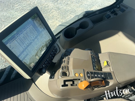 Photo of 2018 John Deere 8320RT