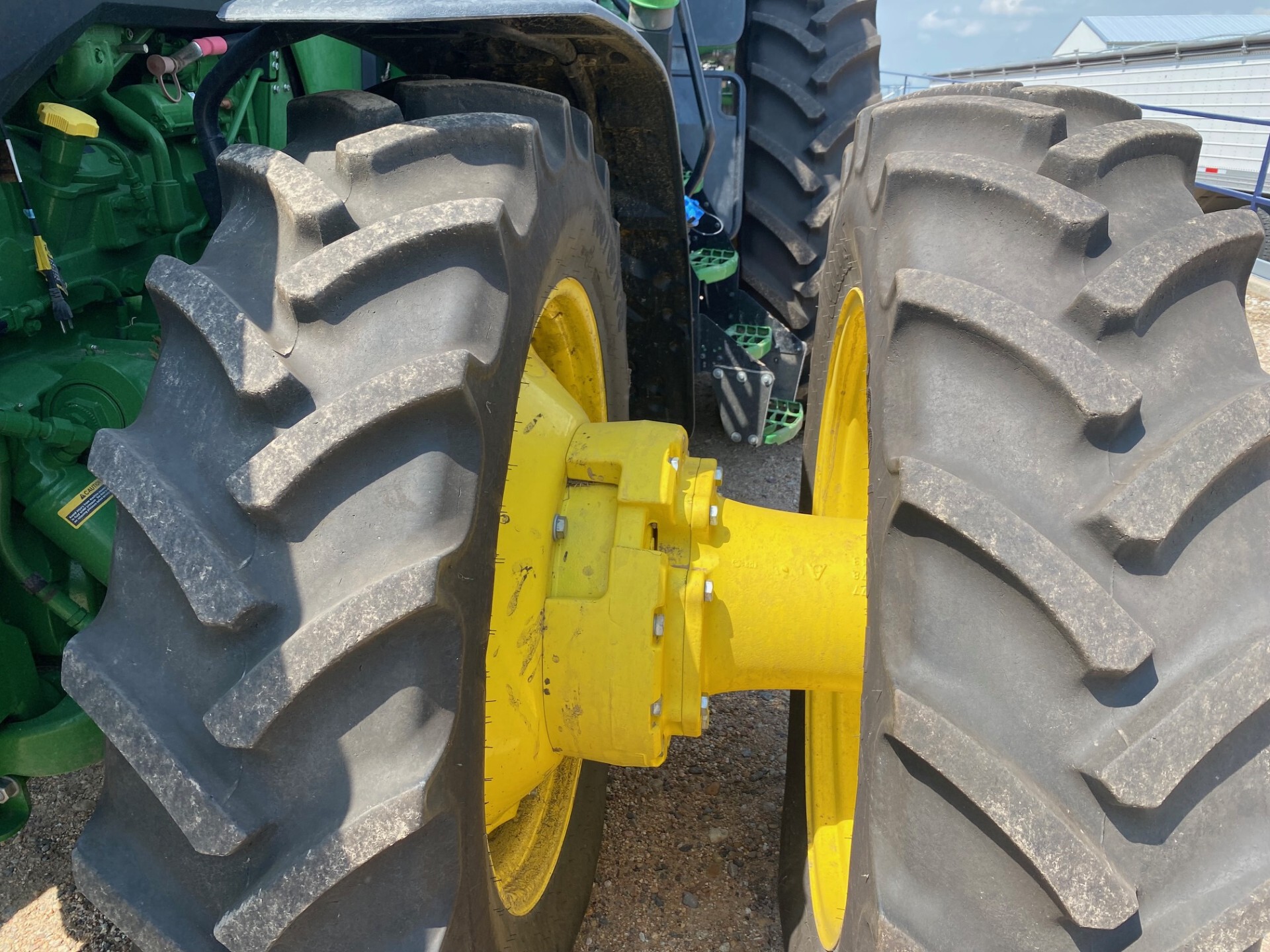 2024 John Deere 8R 340 Image 5