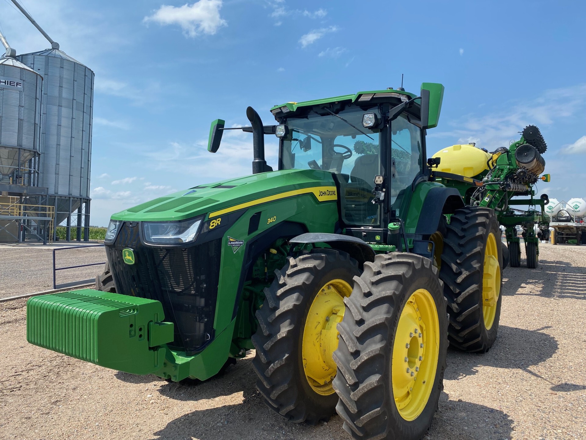 2024 John Deere 8R 340 Image 3