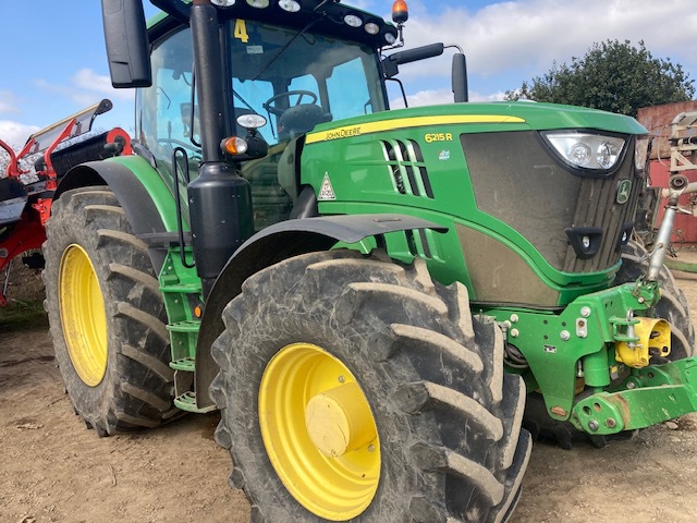 2020 John Deere 6215R