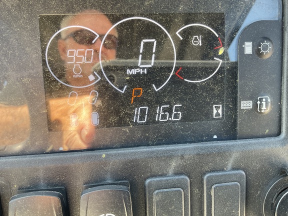 2024 John Deere 825M S4 Photo 10