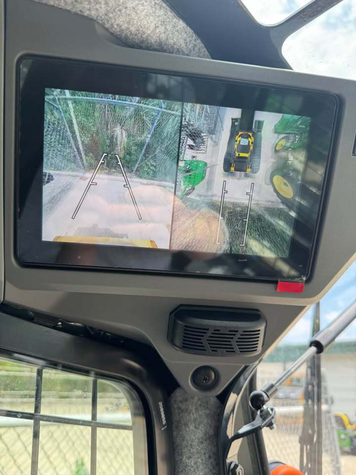 2025 John Deere 333 P Image 9