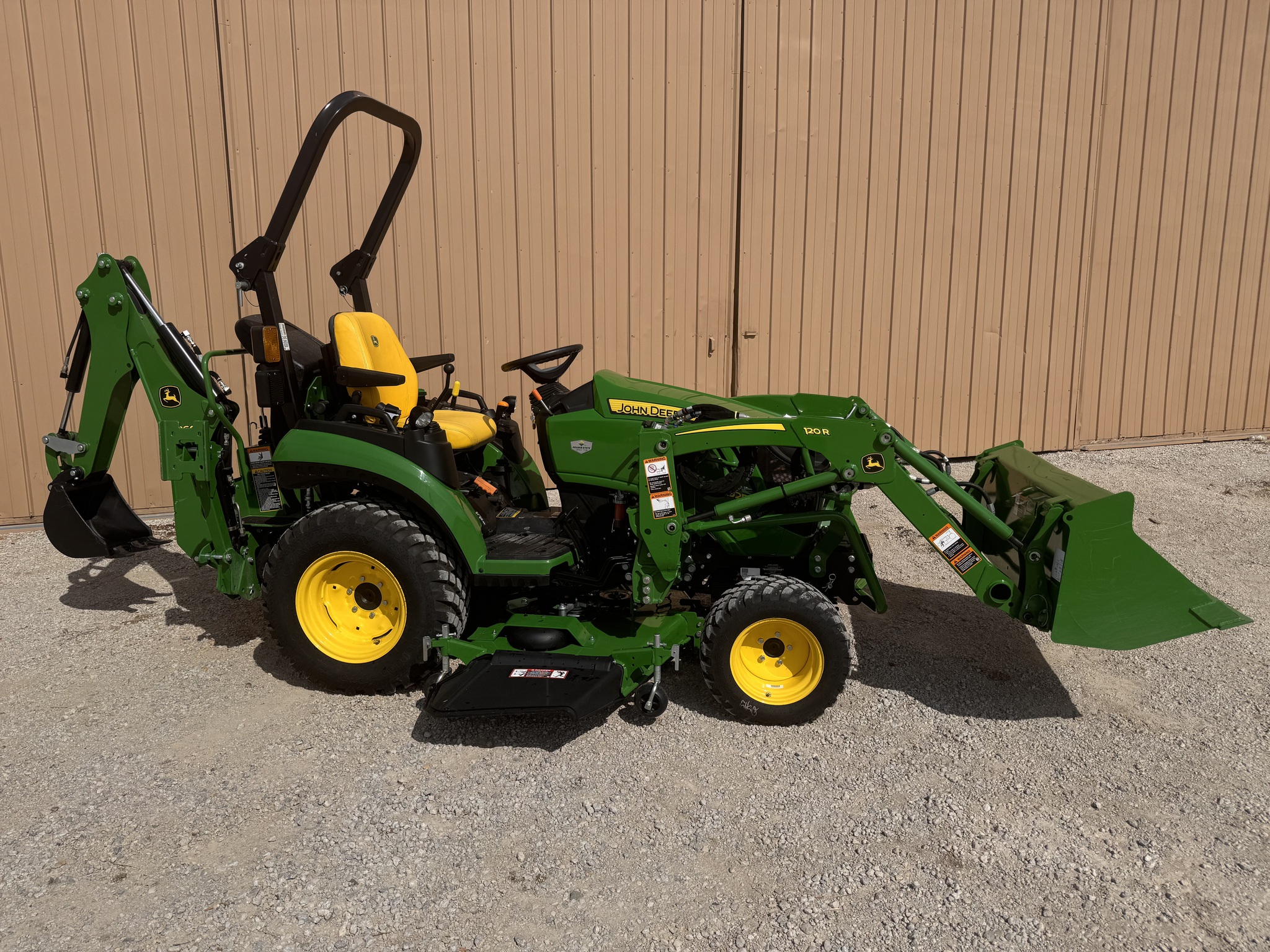  2023 John Deere 2025R at Heritage Tractor in Lexington, IL