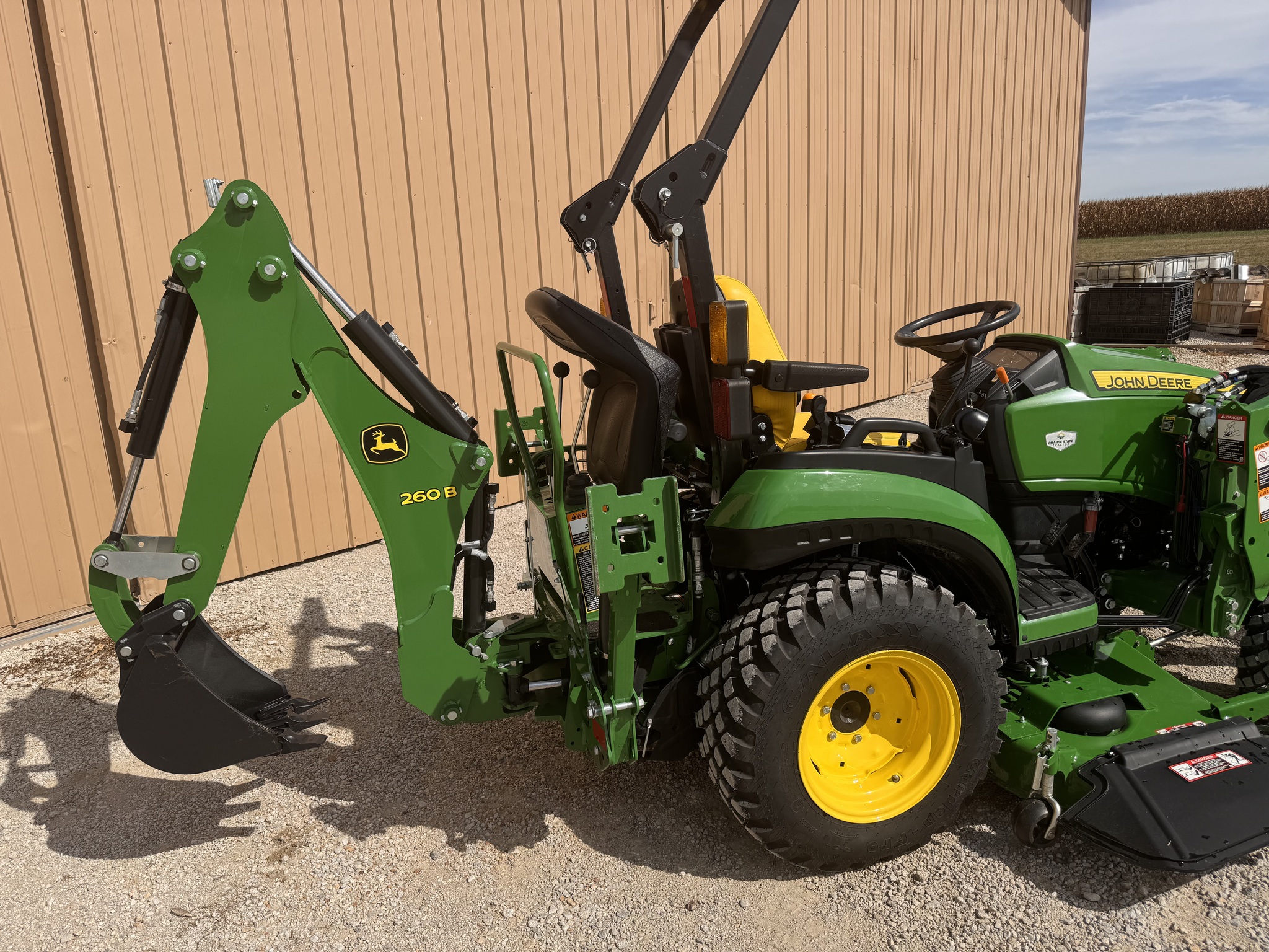  2023 John Deere 2025R at Heritage Tractor in Lexington, IL