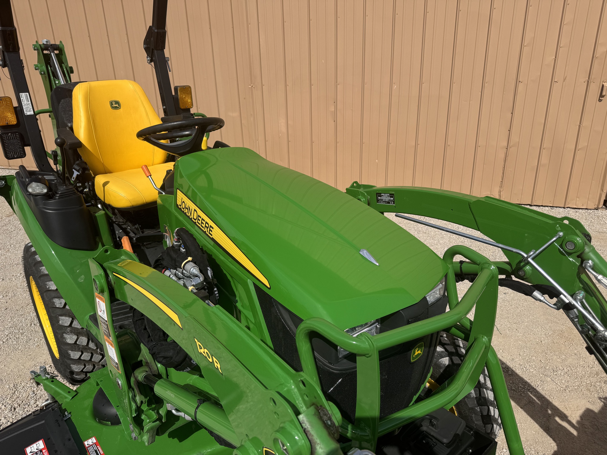  2023 John Deere 2025R at Heritage Tractor in Lexington, IL