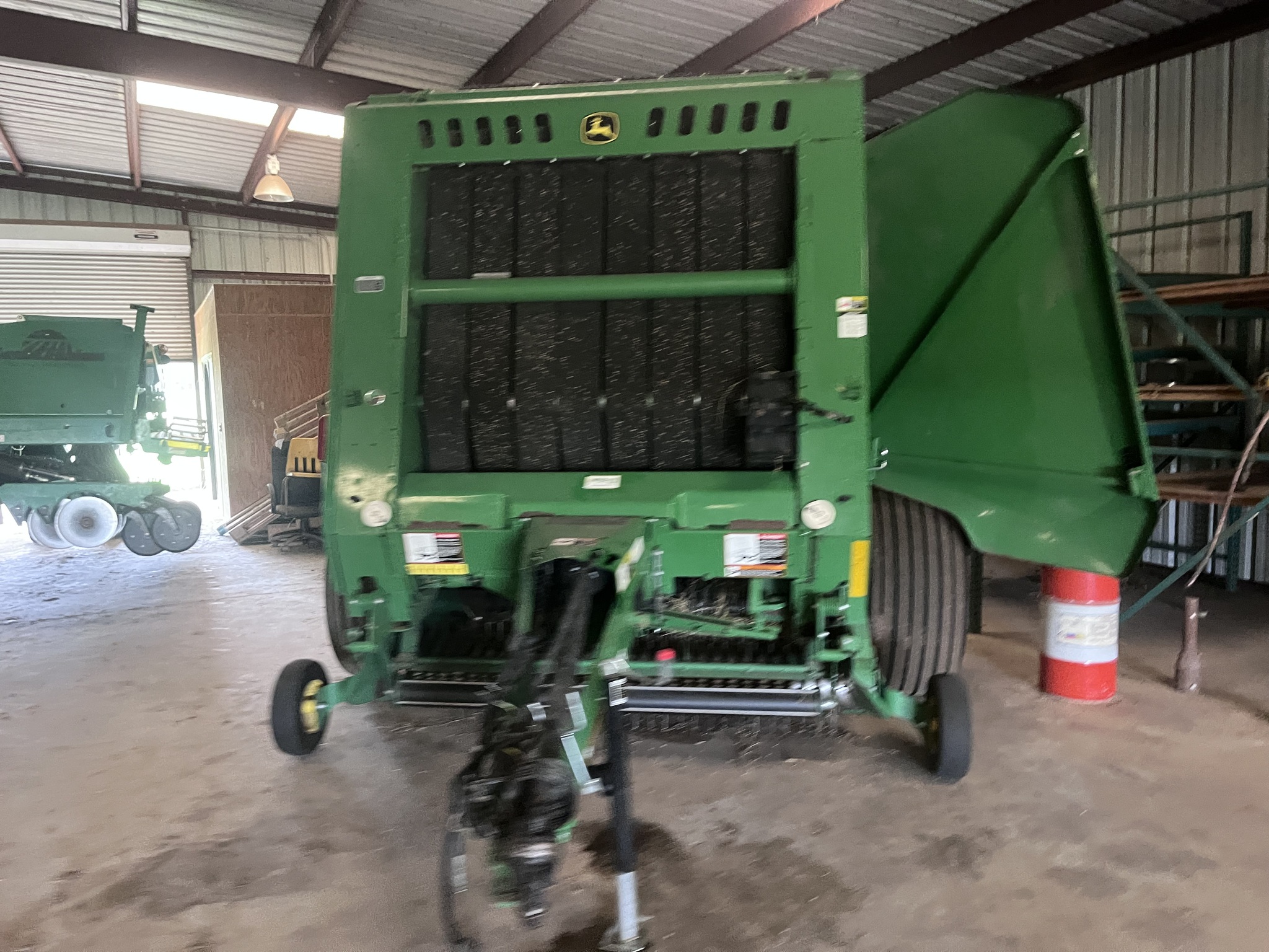 2022 John Deere 560M Image 6