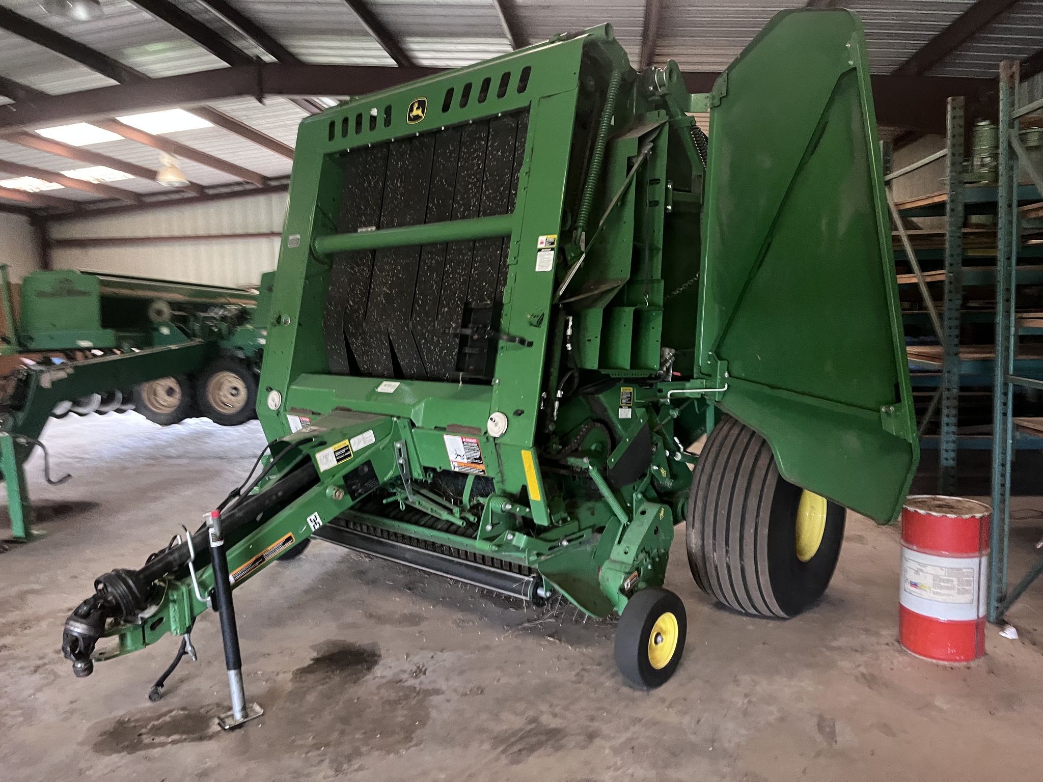 2022 John Deere 560M Image 4