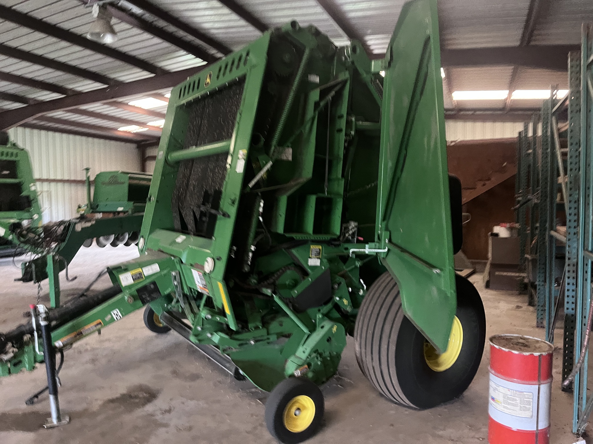 2022 John Deere 560M Image 3