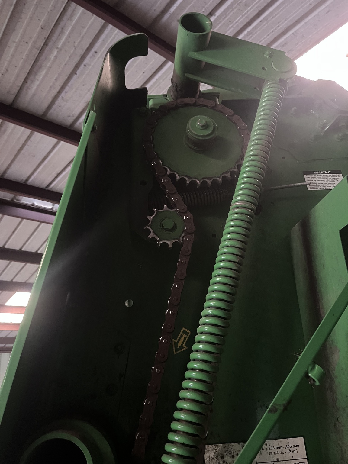 2022 John Deere 560M Image 16