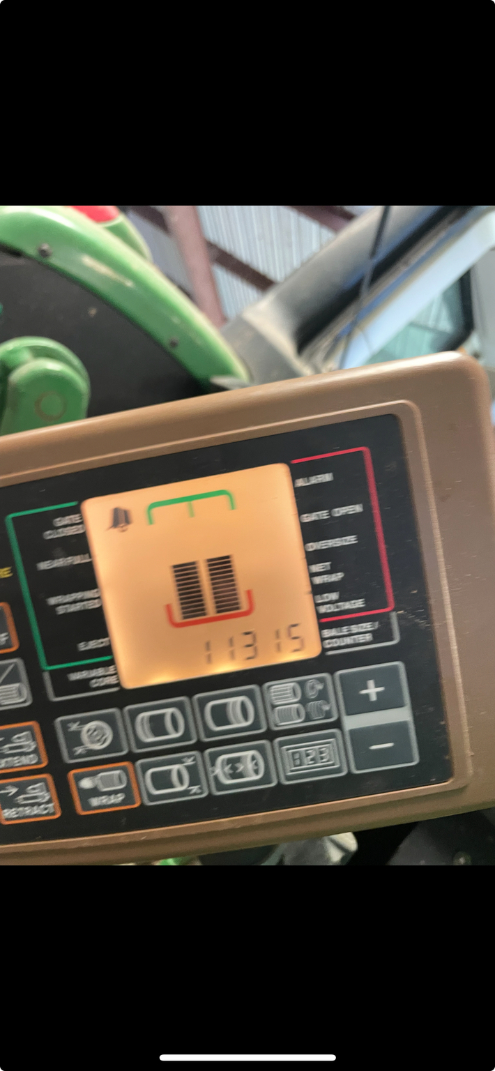 2022 John Deere 560M Image 12