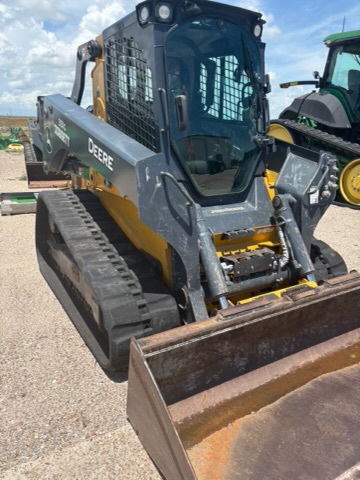 2021 John Deere 331G Image 2