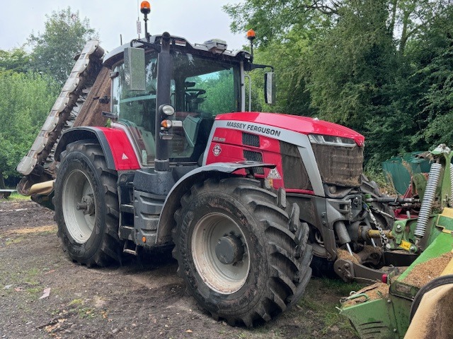 2023 Massey Ferguson 8s 305