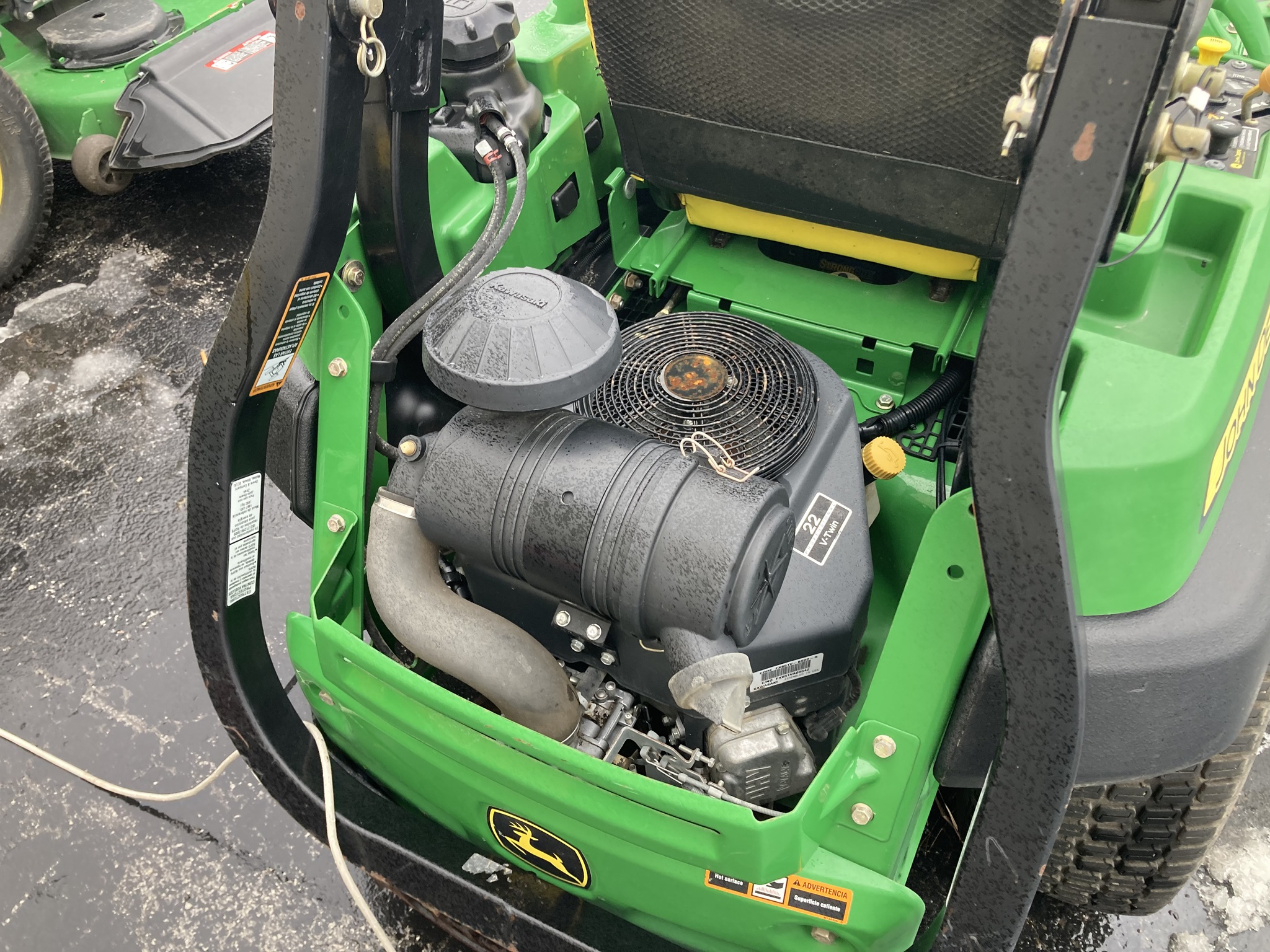 2011 John Deere Z910A Image 3