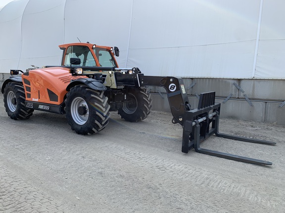2023 JLG AG832