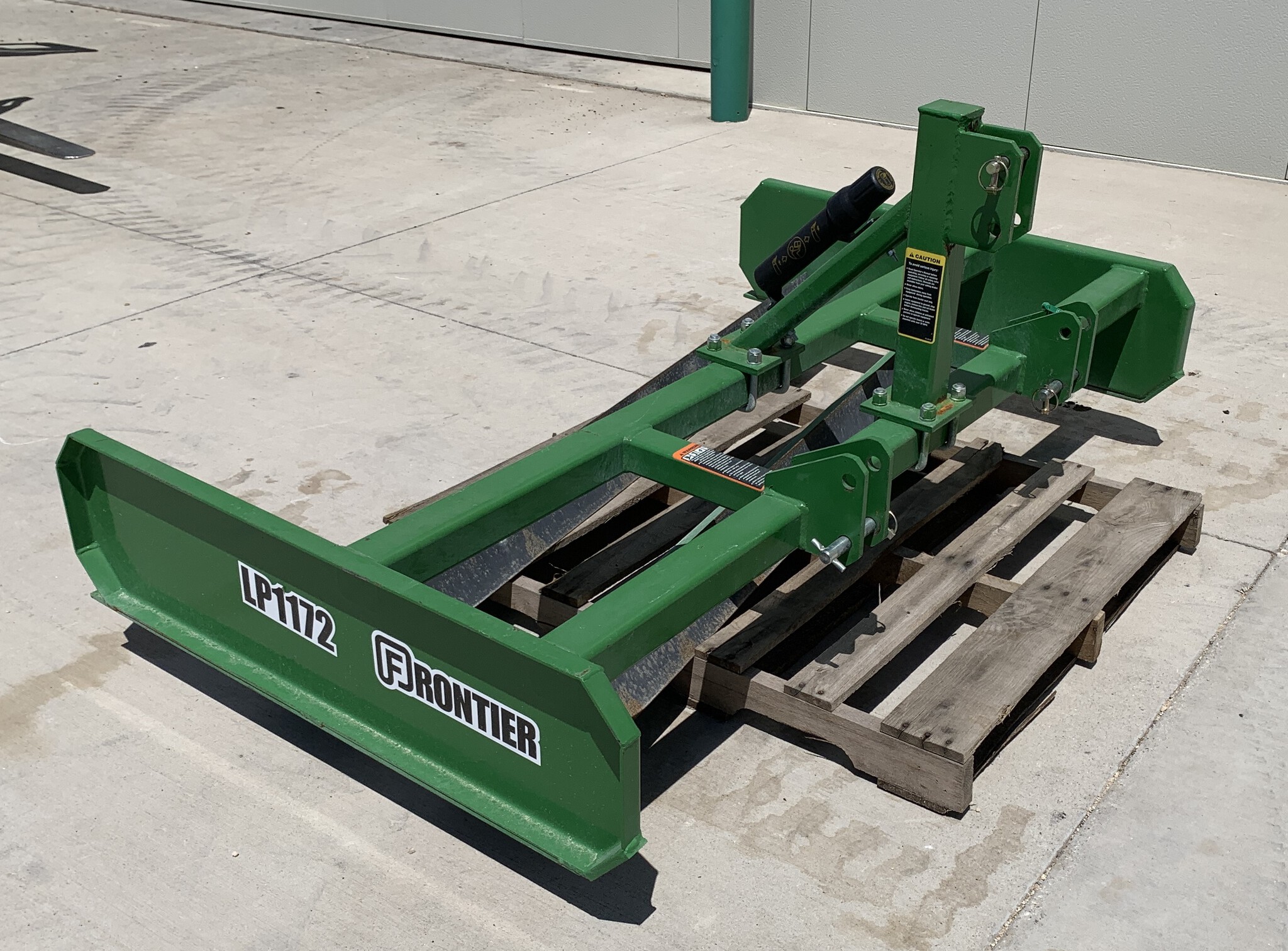 2015 Frontier LP1172 Image 2