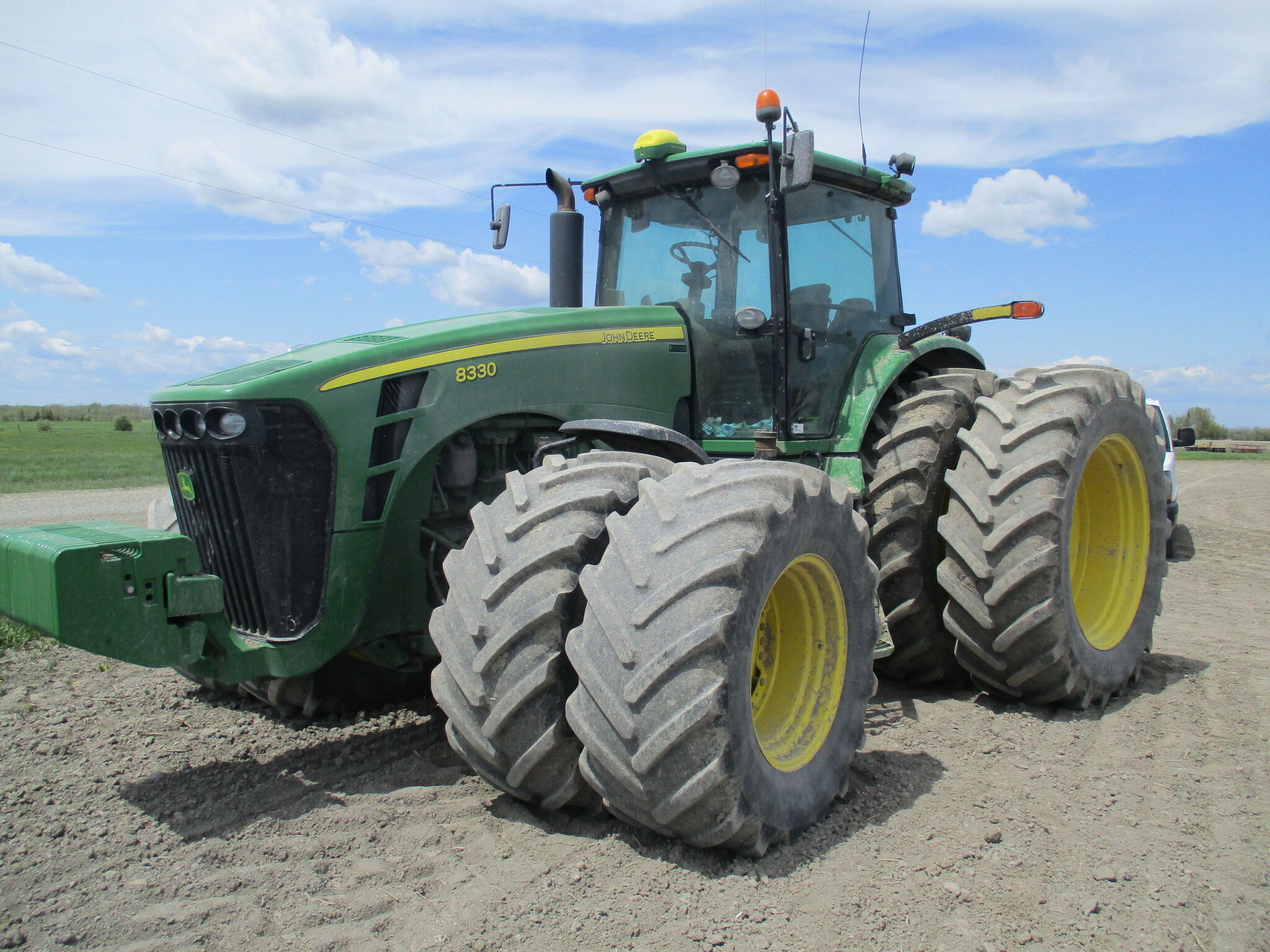 2008 John Deere 8330 Image 1
