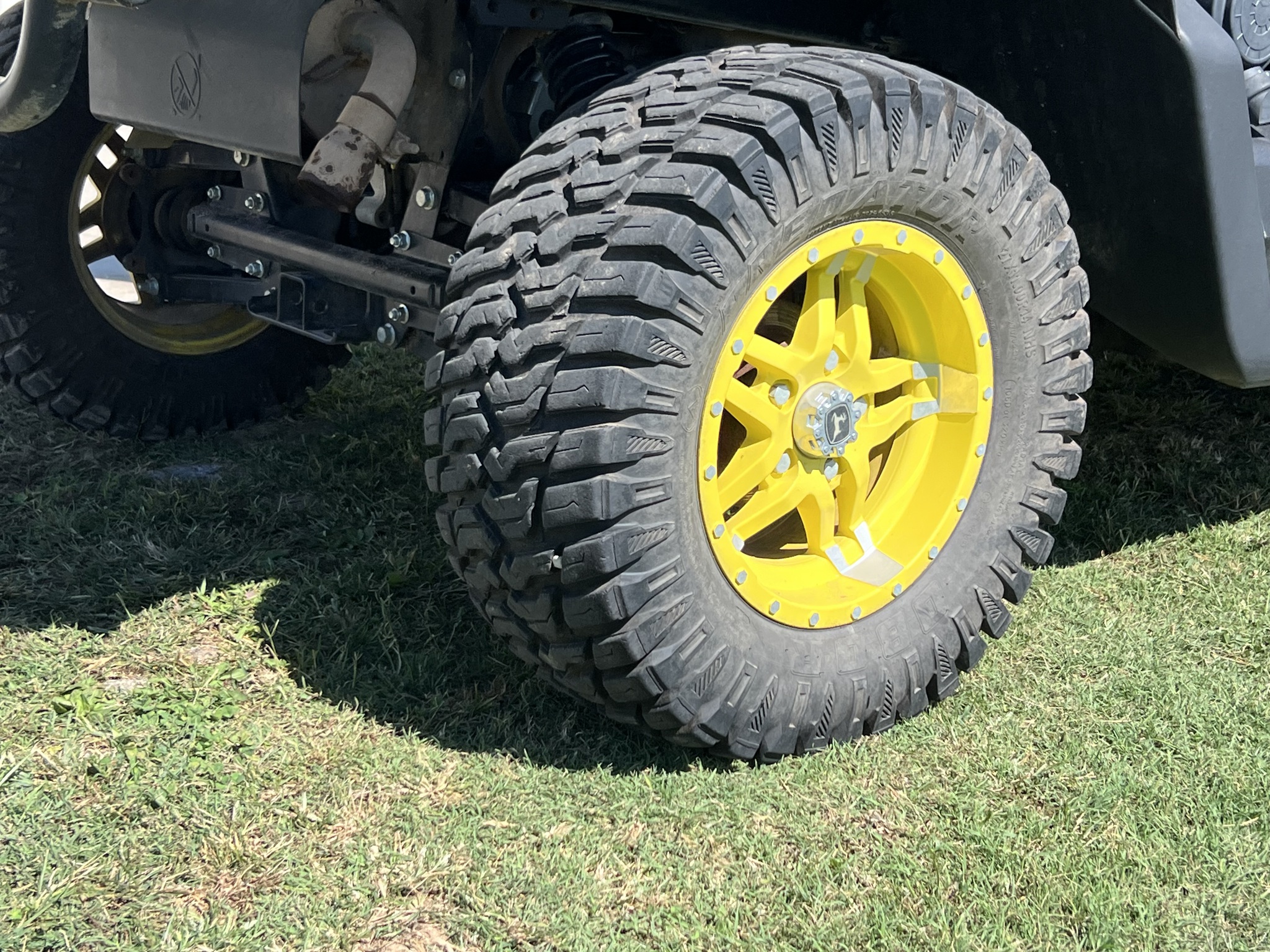  2023 John Deere XUV 835R at Heritage Tractor in Rogersville, MO