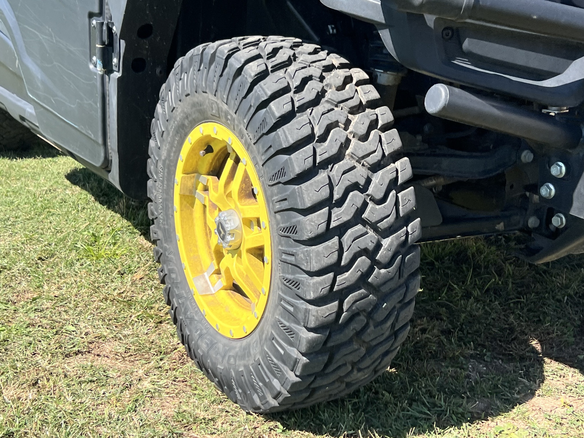  2023 John Deere XUV 835R at Heritage Tractor in Rogersville, MO