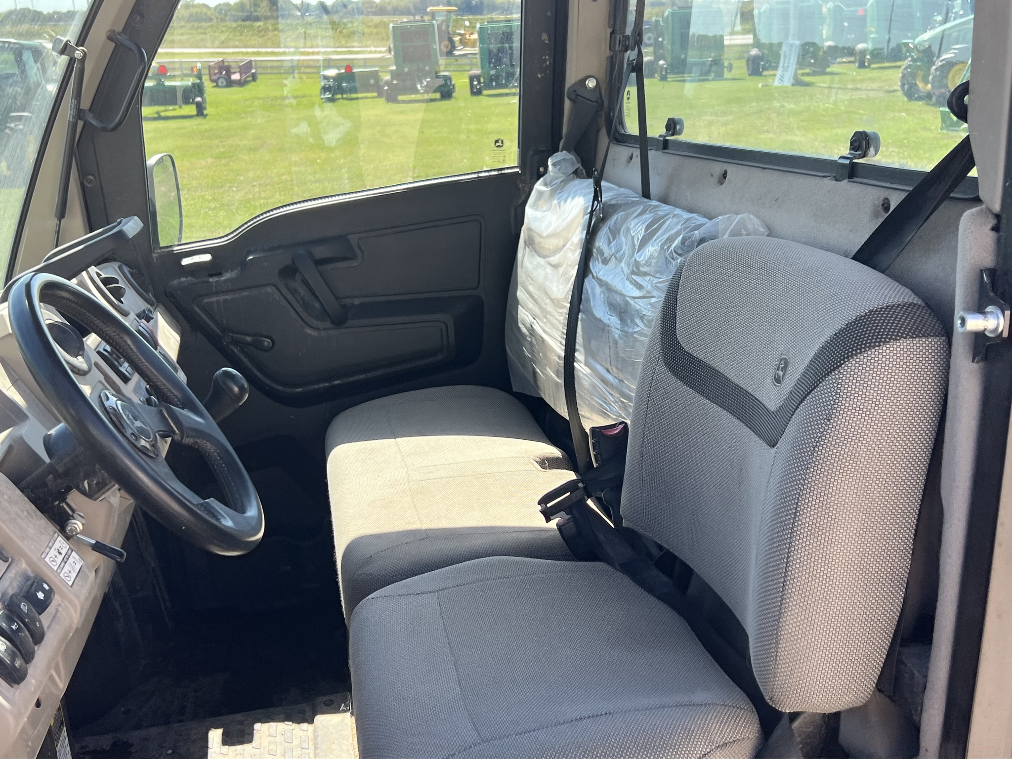  2023 John Deere XUV 835R at Heritage Tractor in Rogersville, MO