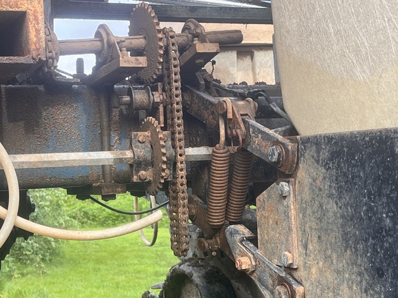 Photo of 1996 Kinze 2600