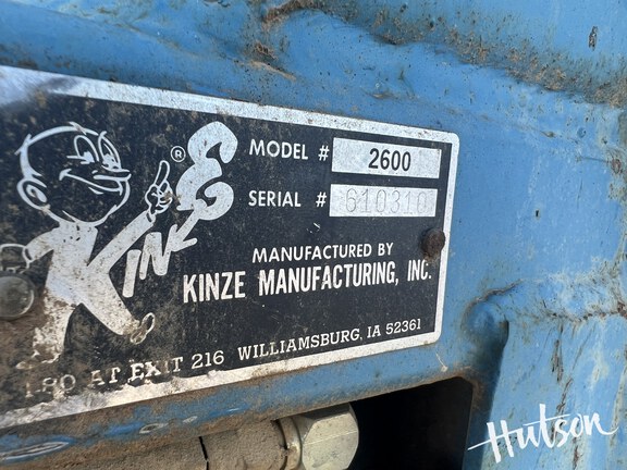 Photo of 1996 Kinze 2600