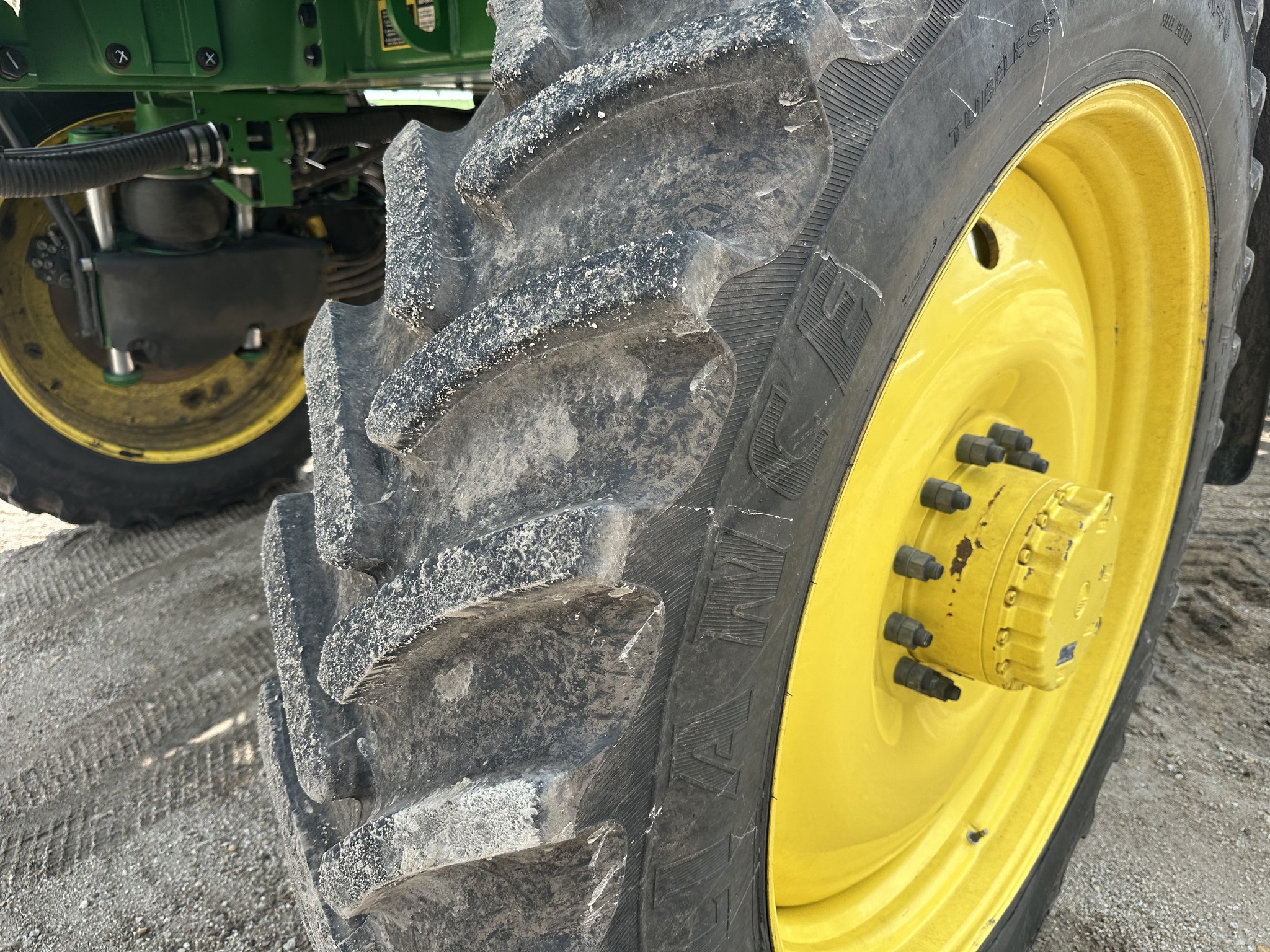 2023 John Deere 412R Image 7