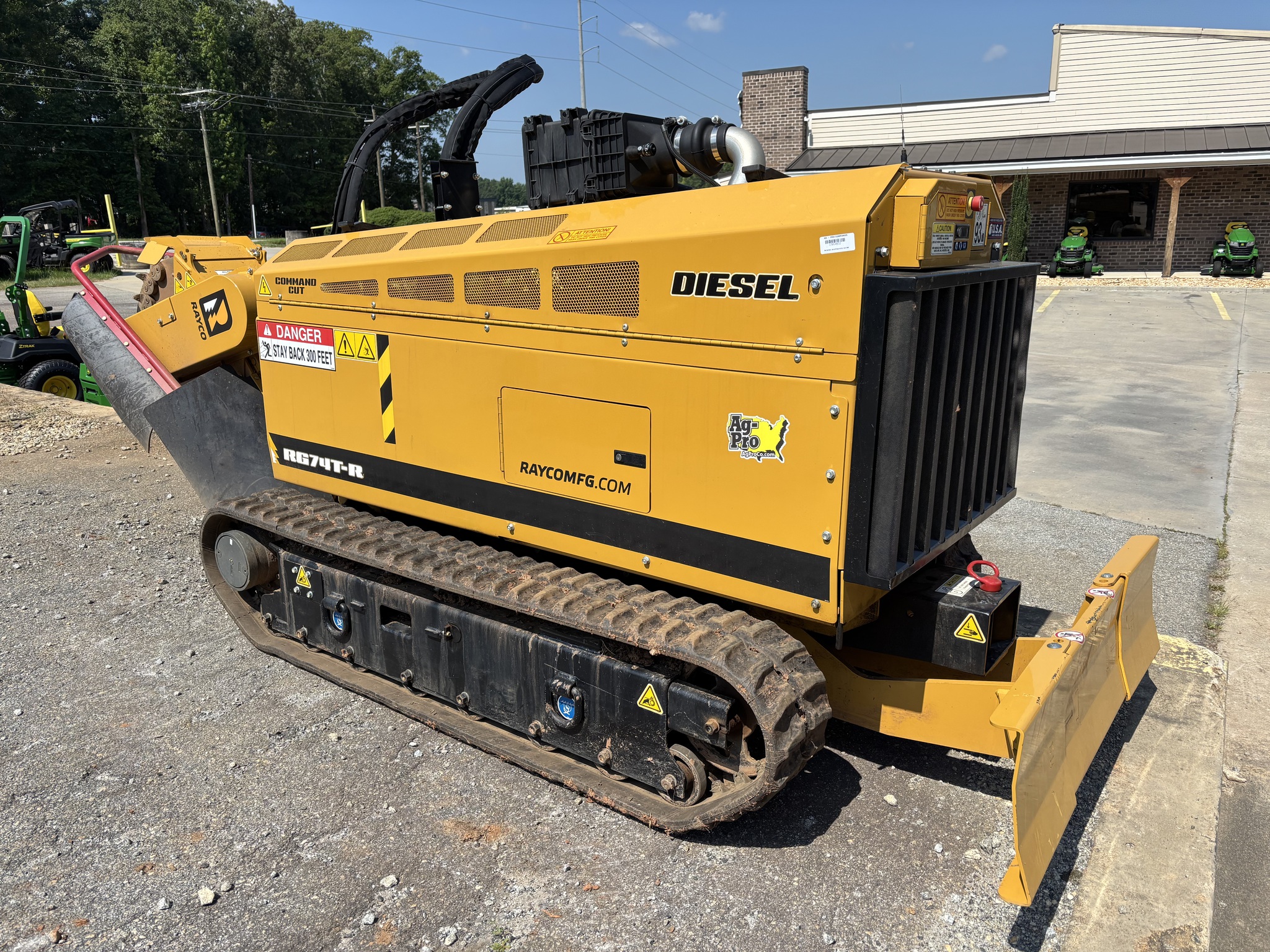 2024 Rayco RG74T-R Image 2