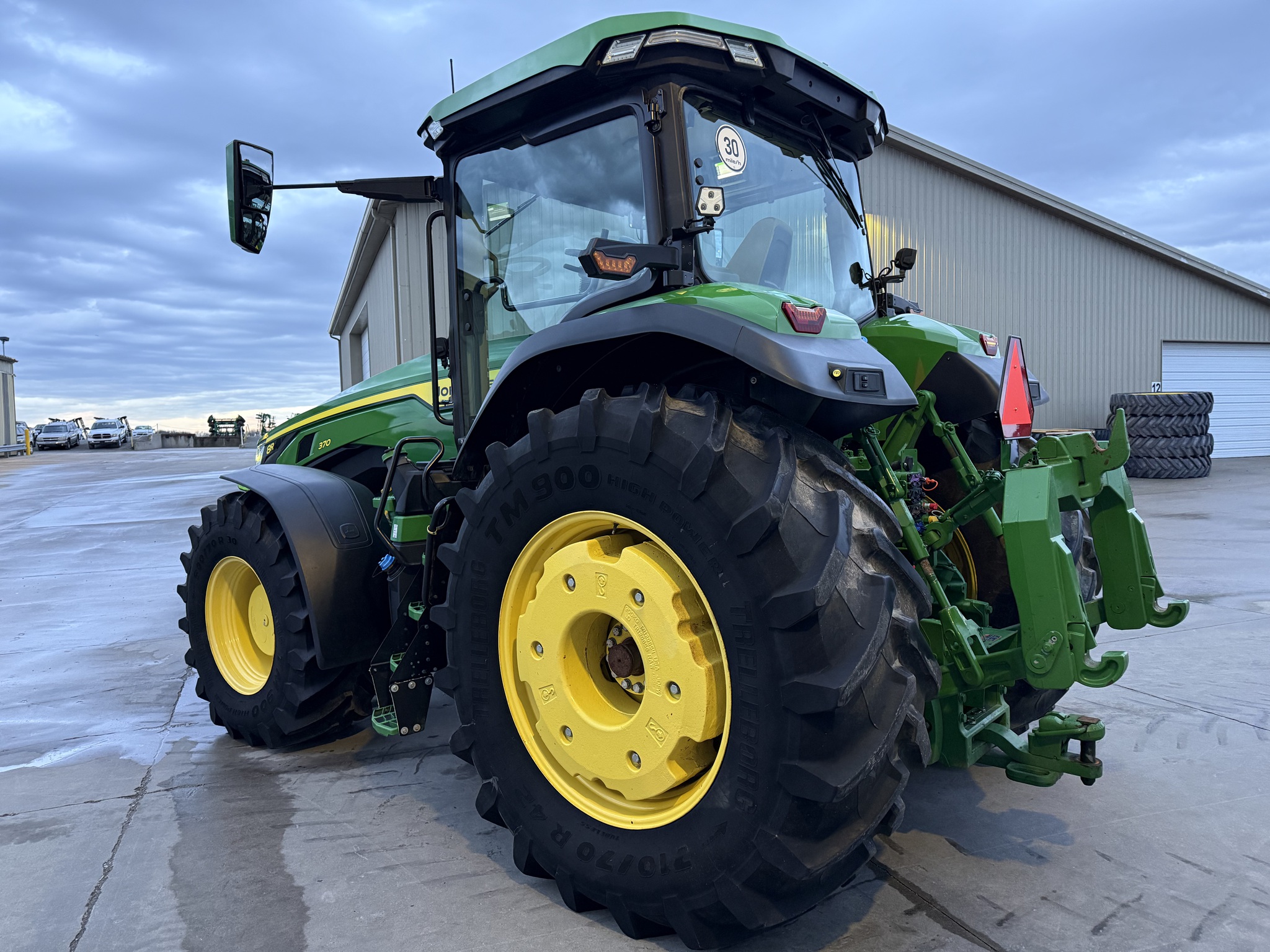2023 John Deere 8R 370 Image 5