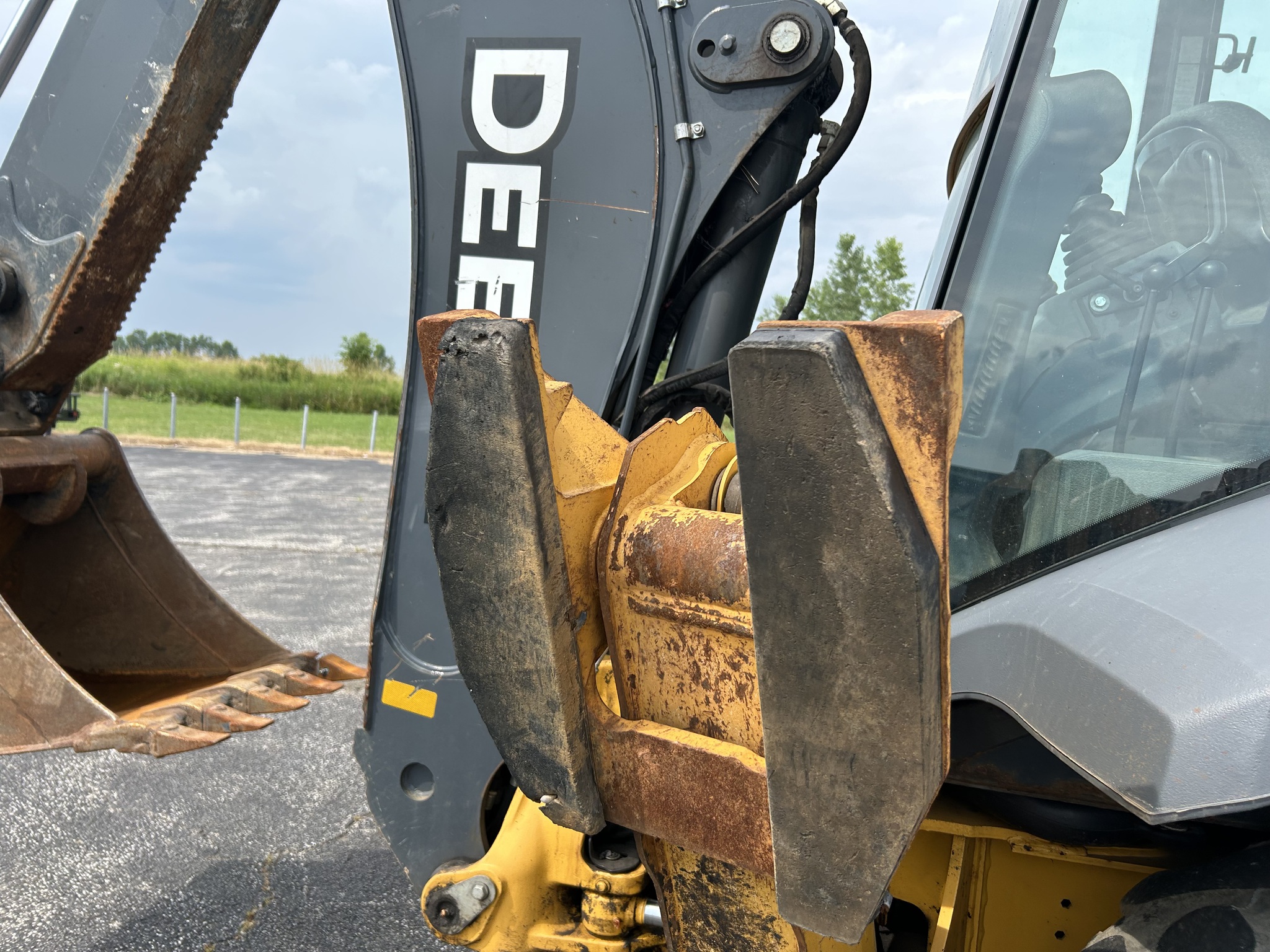 2019 John Deere 310L EP Image 7