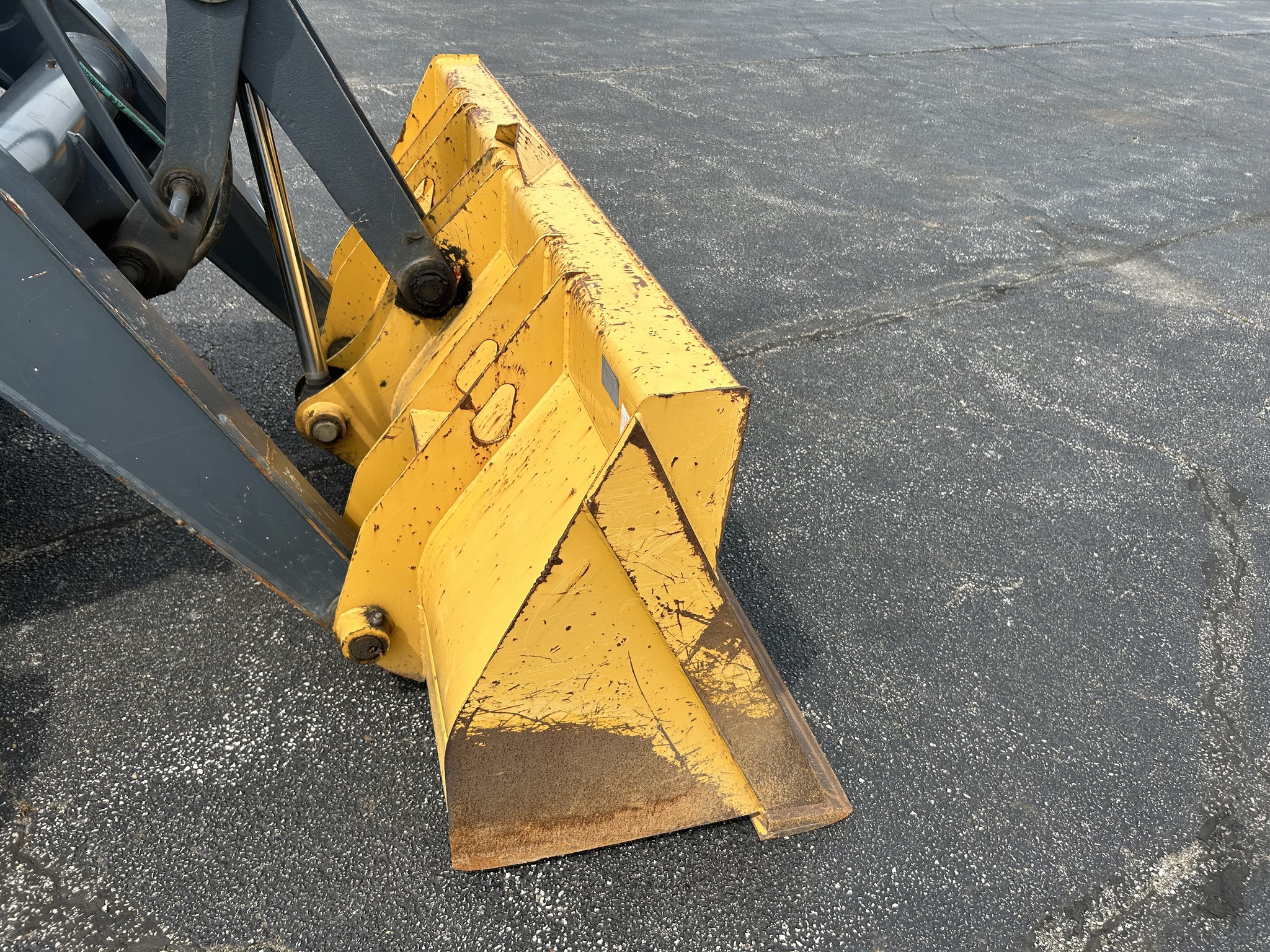 2019 John Deere 310L EP Image 6