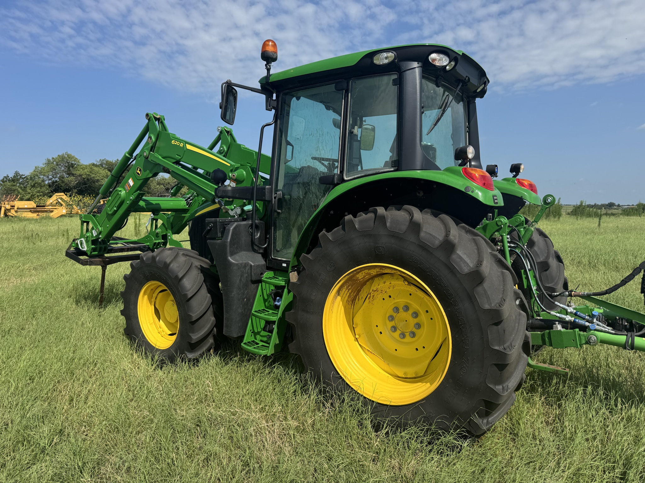 2024 John Deere 6110M Image 7