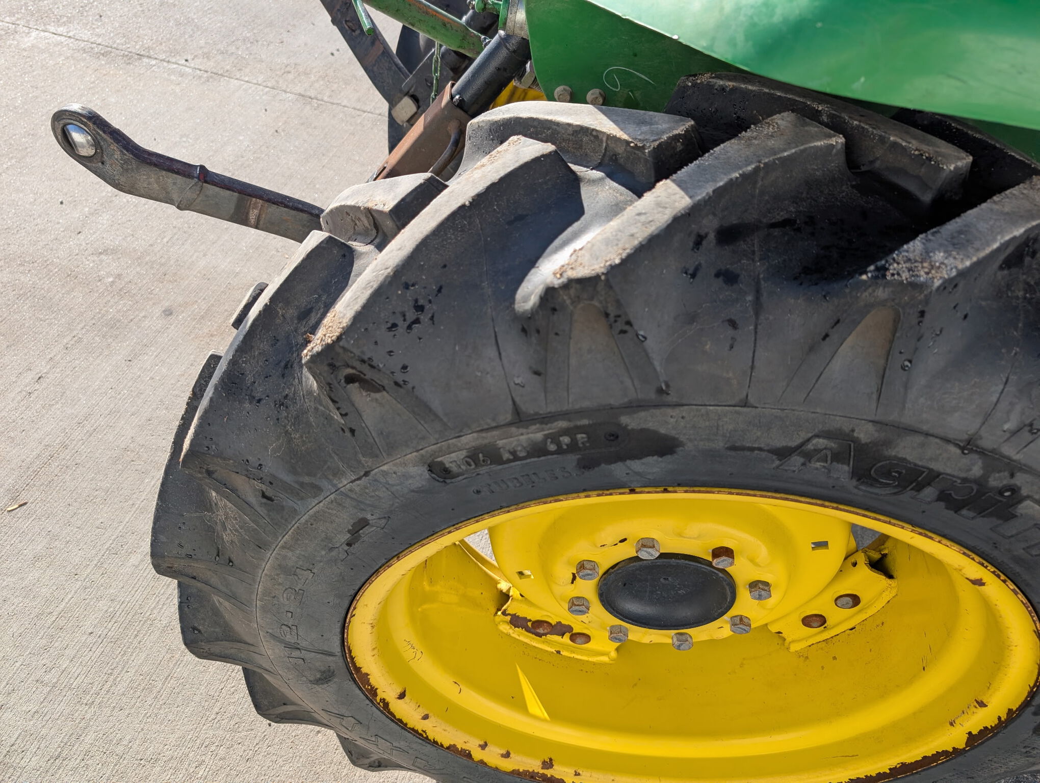  2010 John Deere 3520 at Heritage Tractor in Lamar, MO