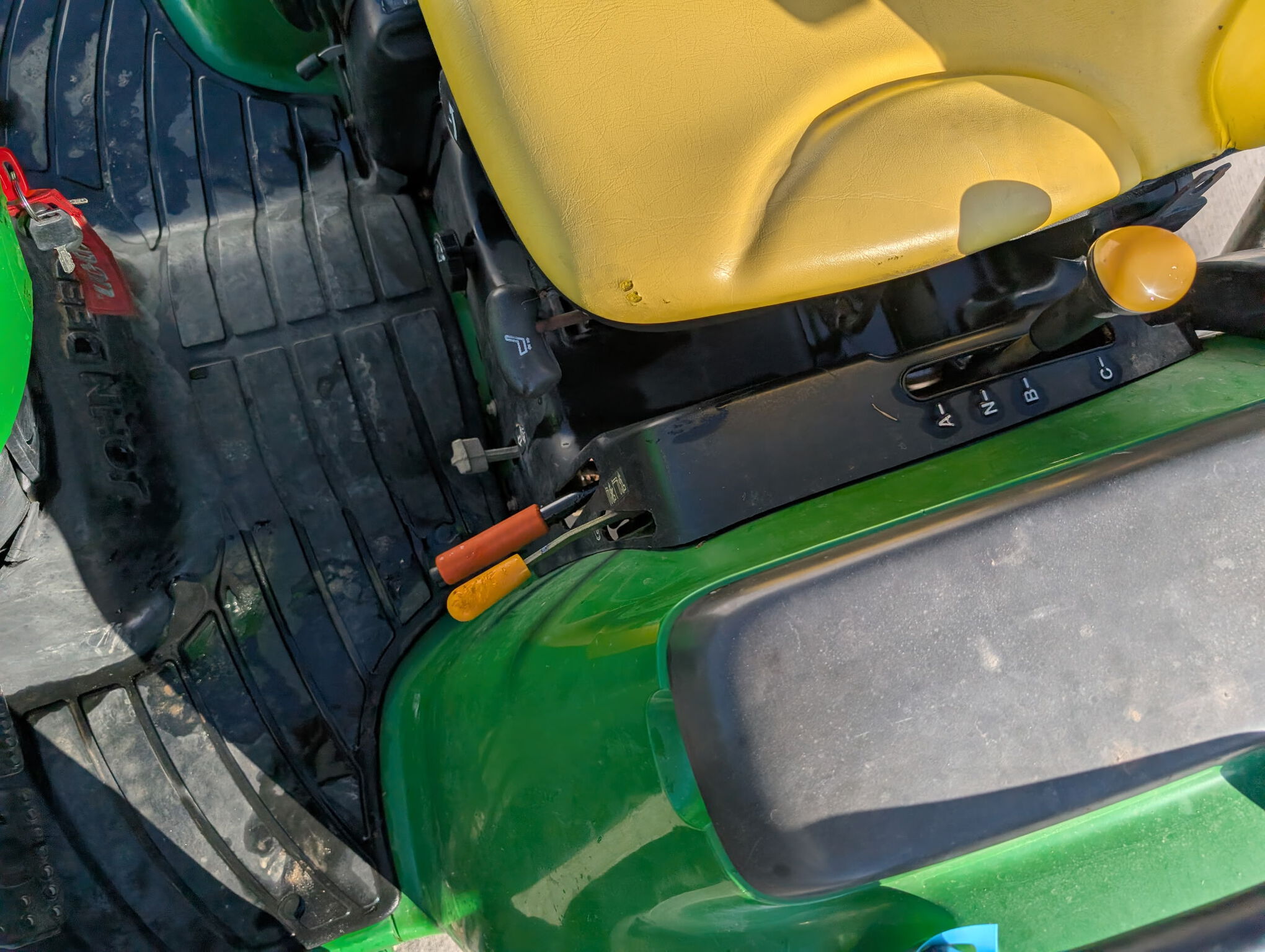  2010 John Deere 3520 at Heritage Tractor in Lamar, MO