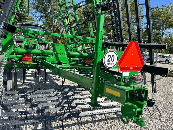 2025 John-Deere 2230FH