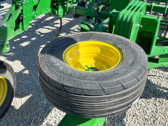 2025 John-Deere 2230FH