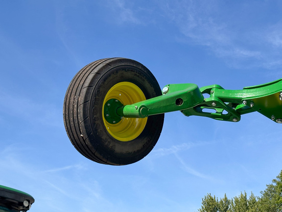 2025 John-Deere 2230FH