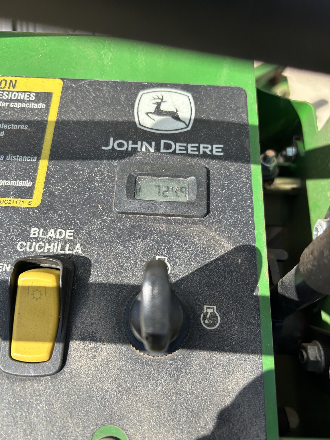 John Deere 652M Image 4