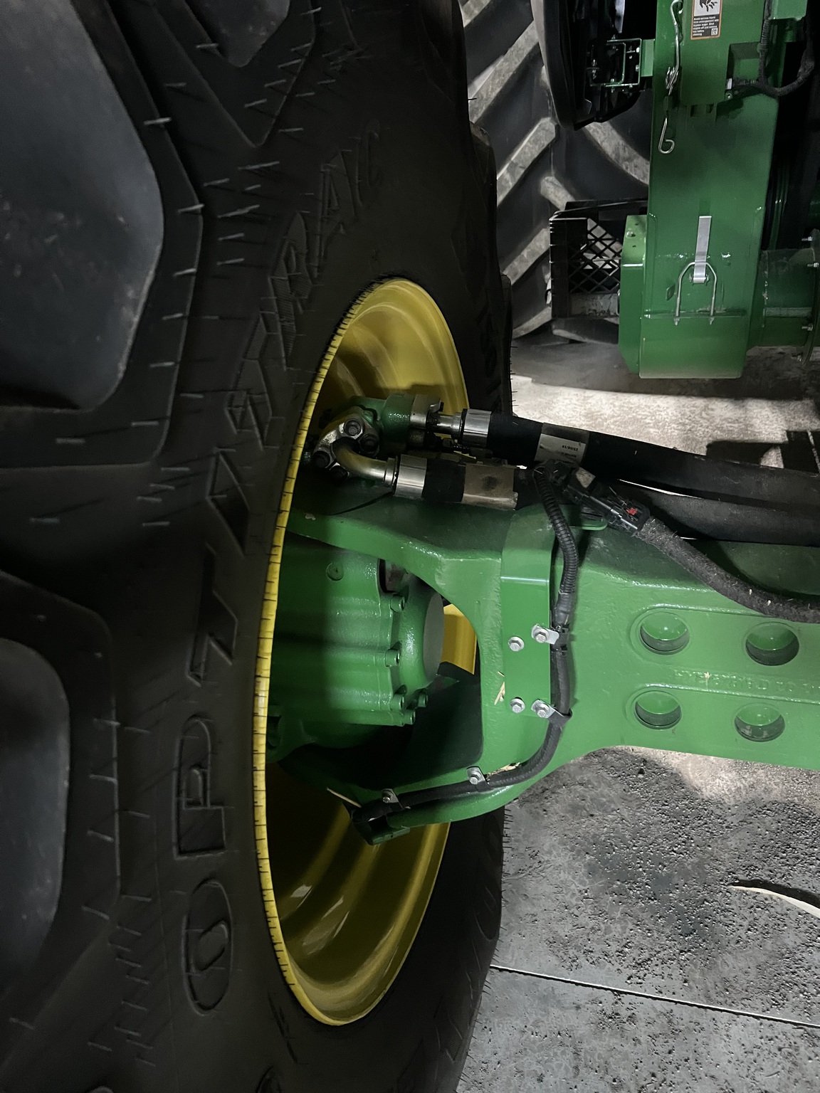 2023 John Deere X9 1000 Image 18