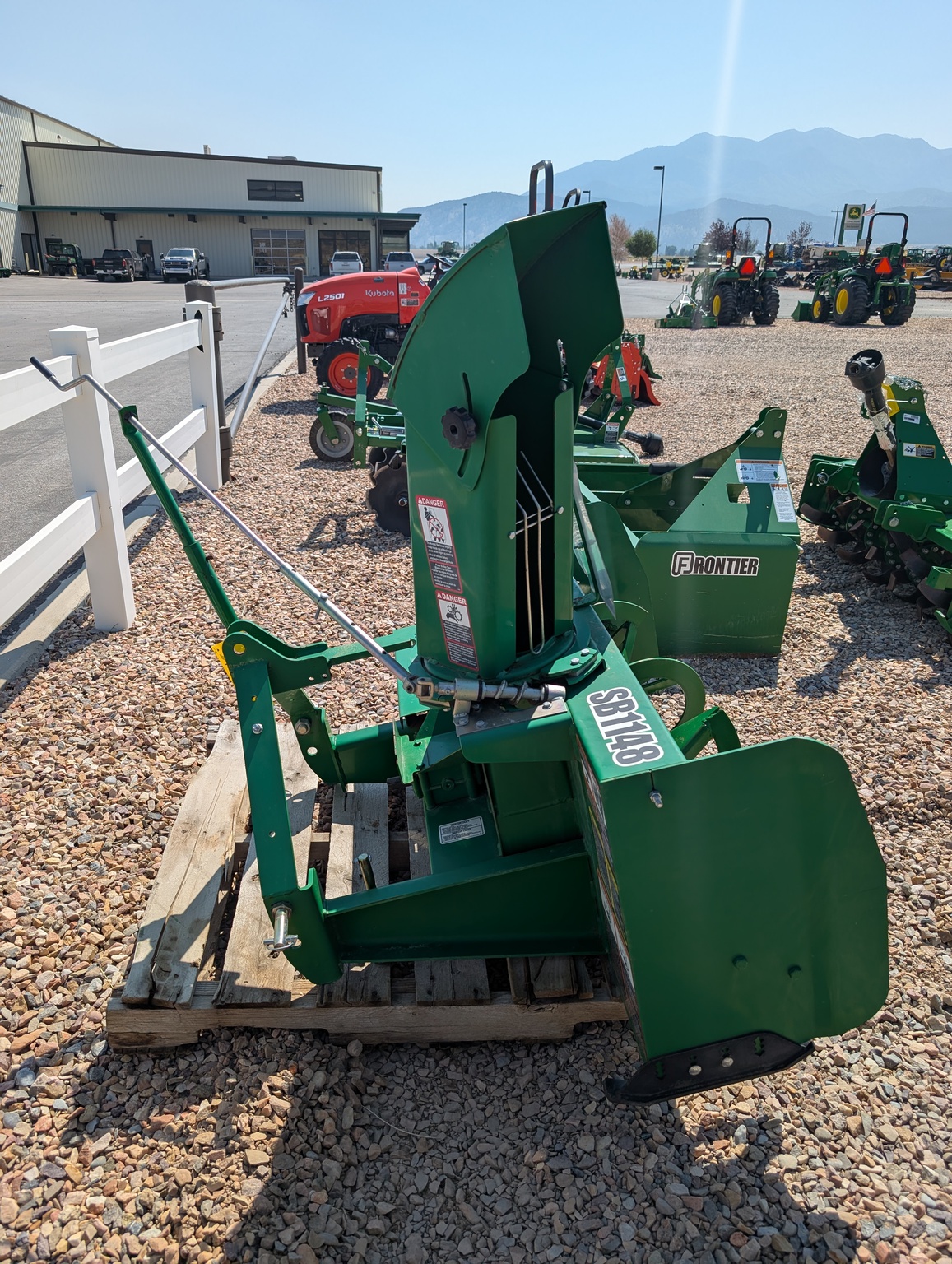 2017 Frontier SB1148 Image 7