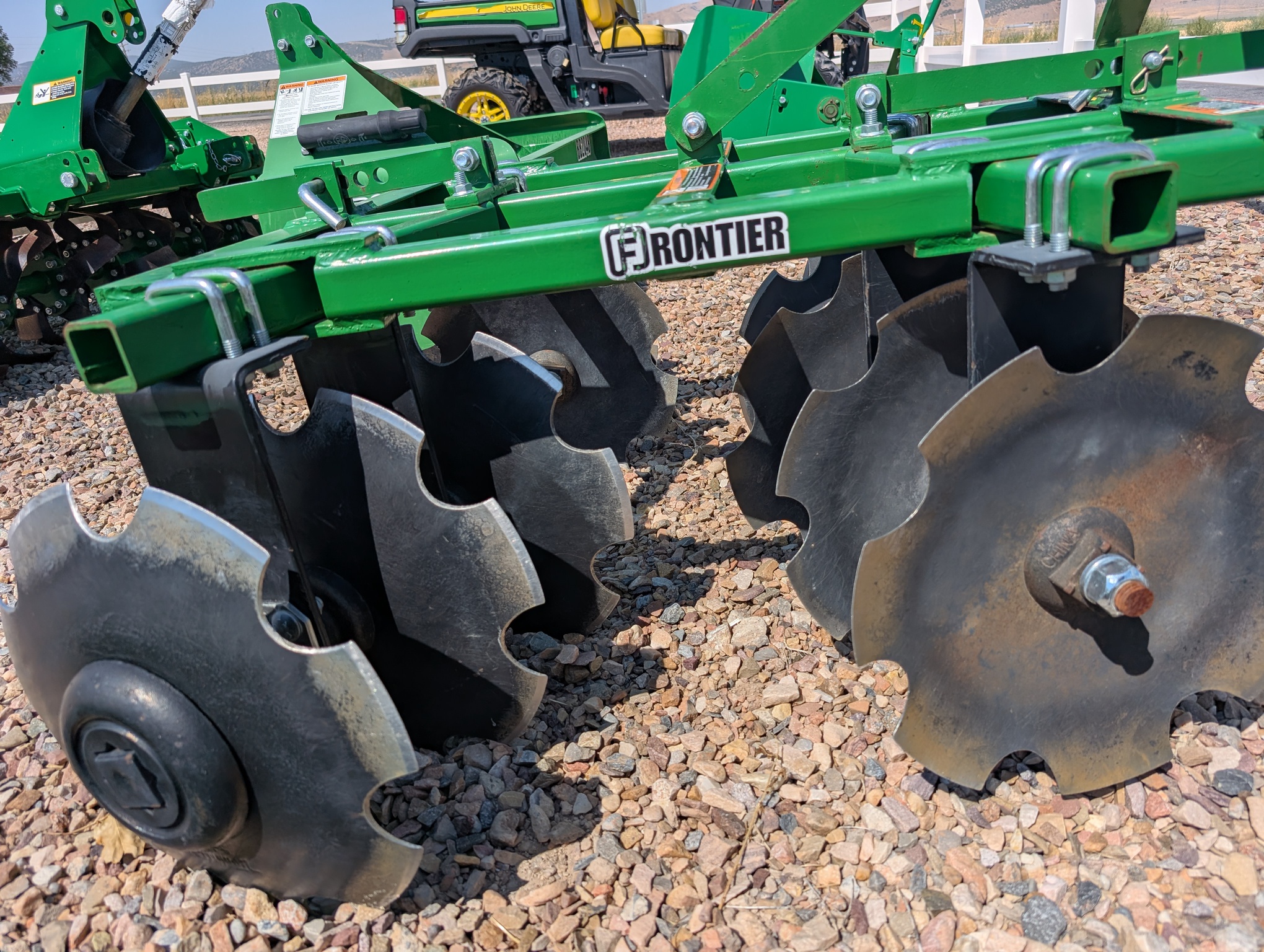 2018 Frontier DH1048 Image 13