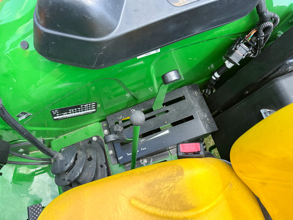 2023 John-Deere 5075E