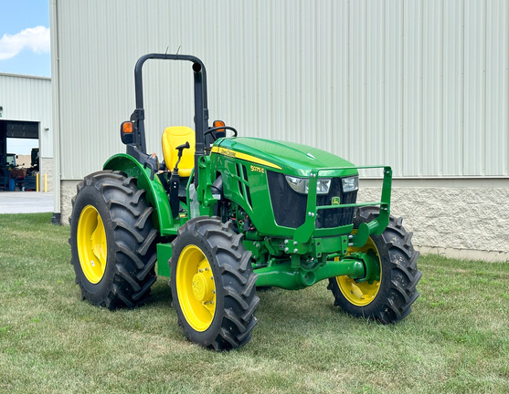 2023 John-Deere 5075E