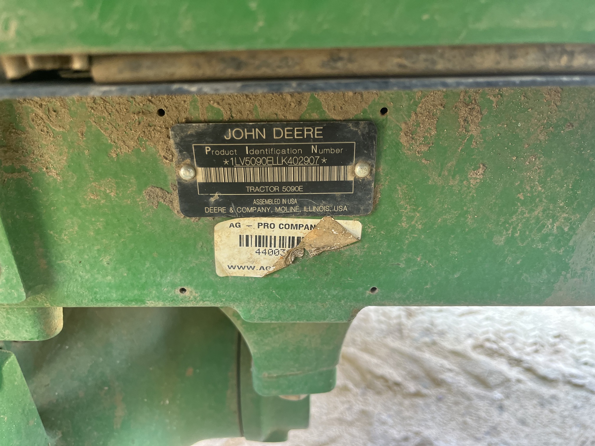 2020 John Deere 5090E Image 2