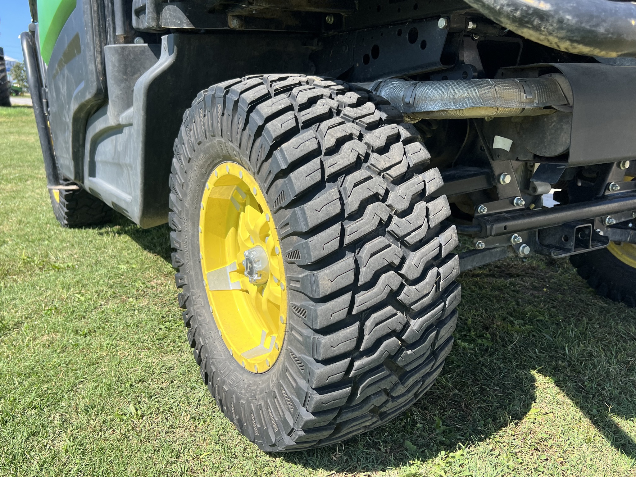  2024 John Deere XUV 835R at Heritage Tractor in Rogersville, MO
