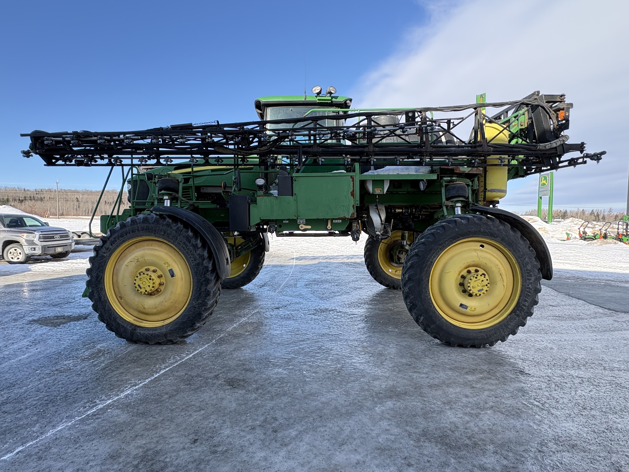 2009 John Deere 4730 Image 2